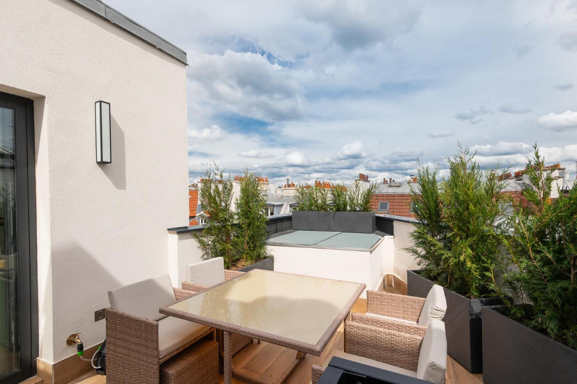 Les Suites Hcr París Exterior foto